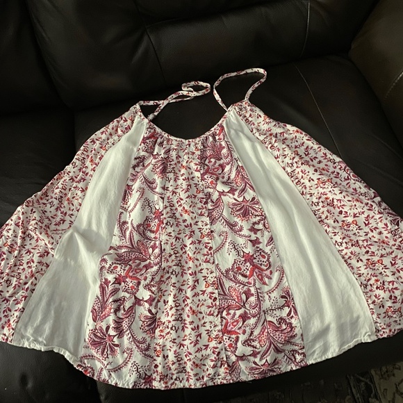 Summer Top from Garage - Picture 3 of 5